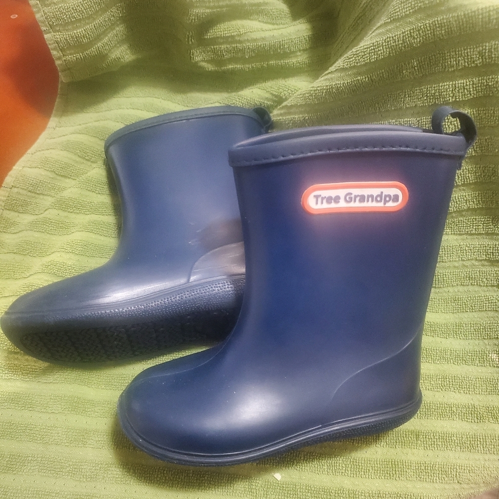 Toddler Rain boots sz 9
